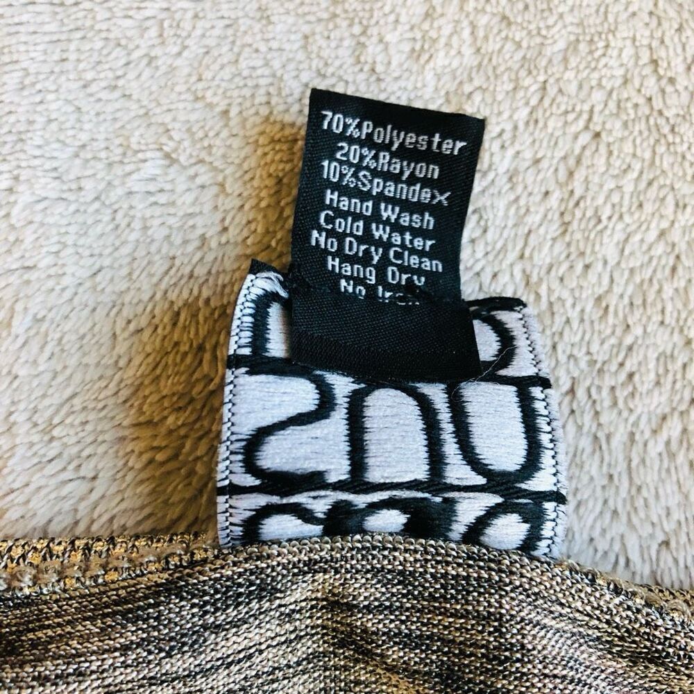 NWOT Clara Sun Woo Gold Lamé Open Shoulder Bell Sleeve Top and Classic Side Slit - Picture 9 of 16